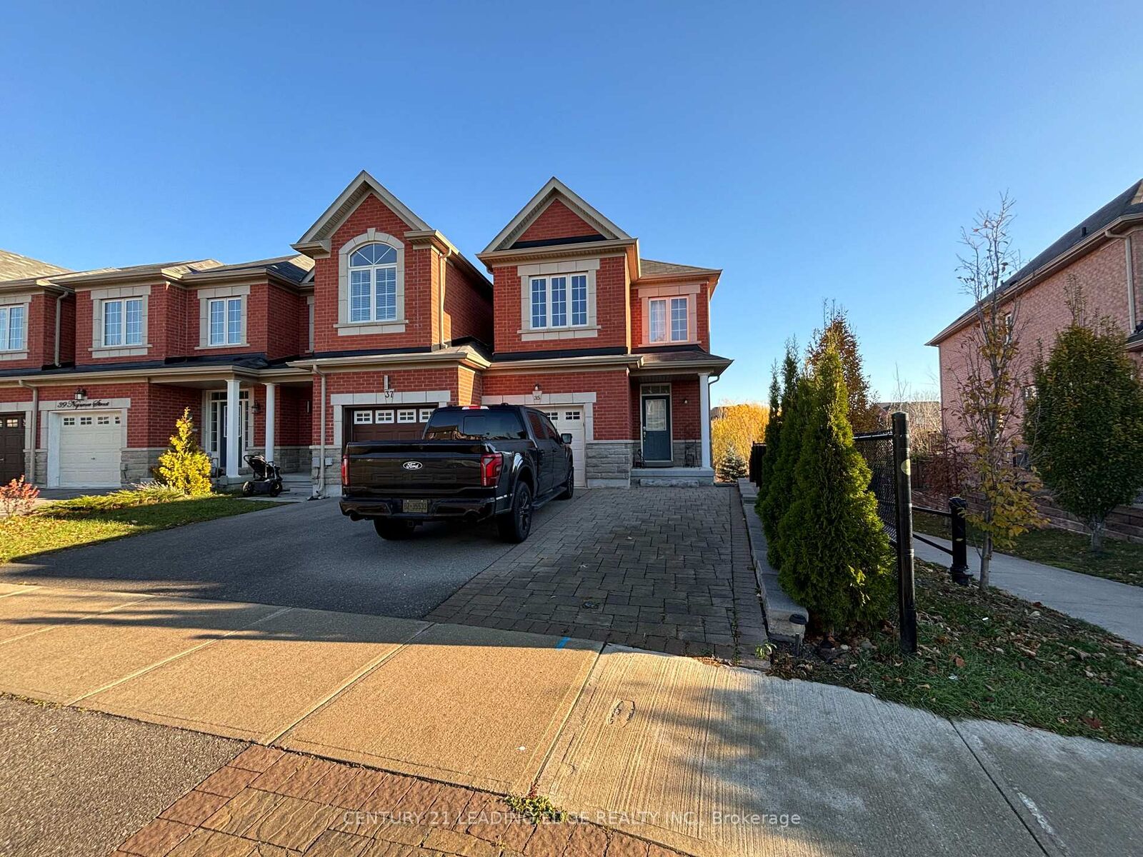 Property Photo:  35 Napanee Street Bsmt  ON L4E 0X3 