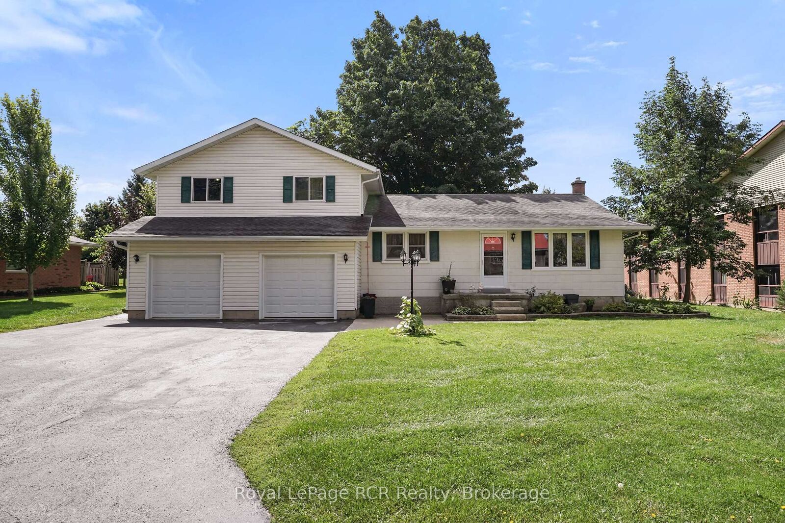 Property Photo:  1060 Church Street  ON N0B 2M0 