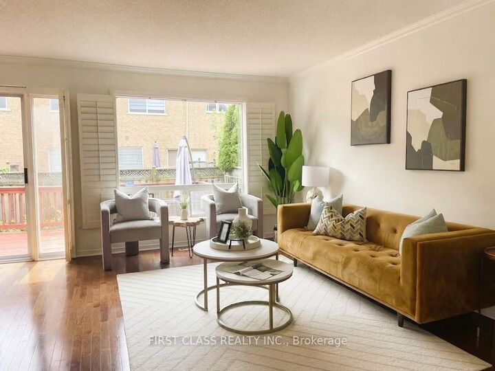 Property Photo:  9 Revelstoke Crescent  ON L4B 4T4 
