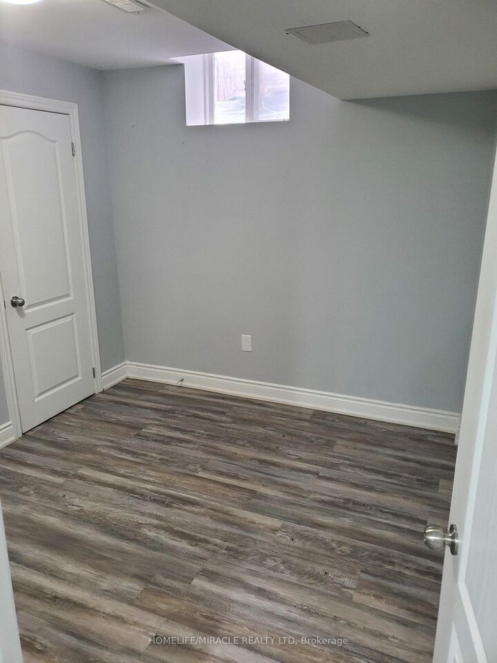 Property Photo:  43 Tappet Drive  ON L6P 0K4 
