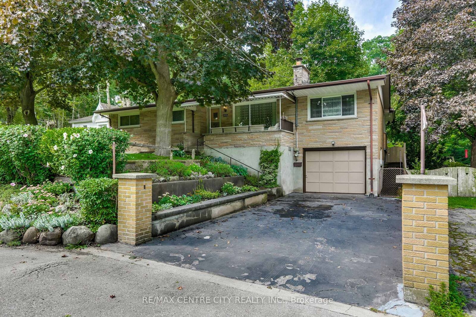 Property Photo:  223 Halls Mill Road  ON N6K 2L3 
