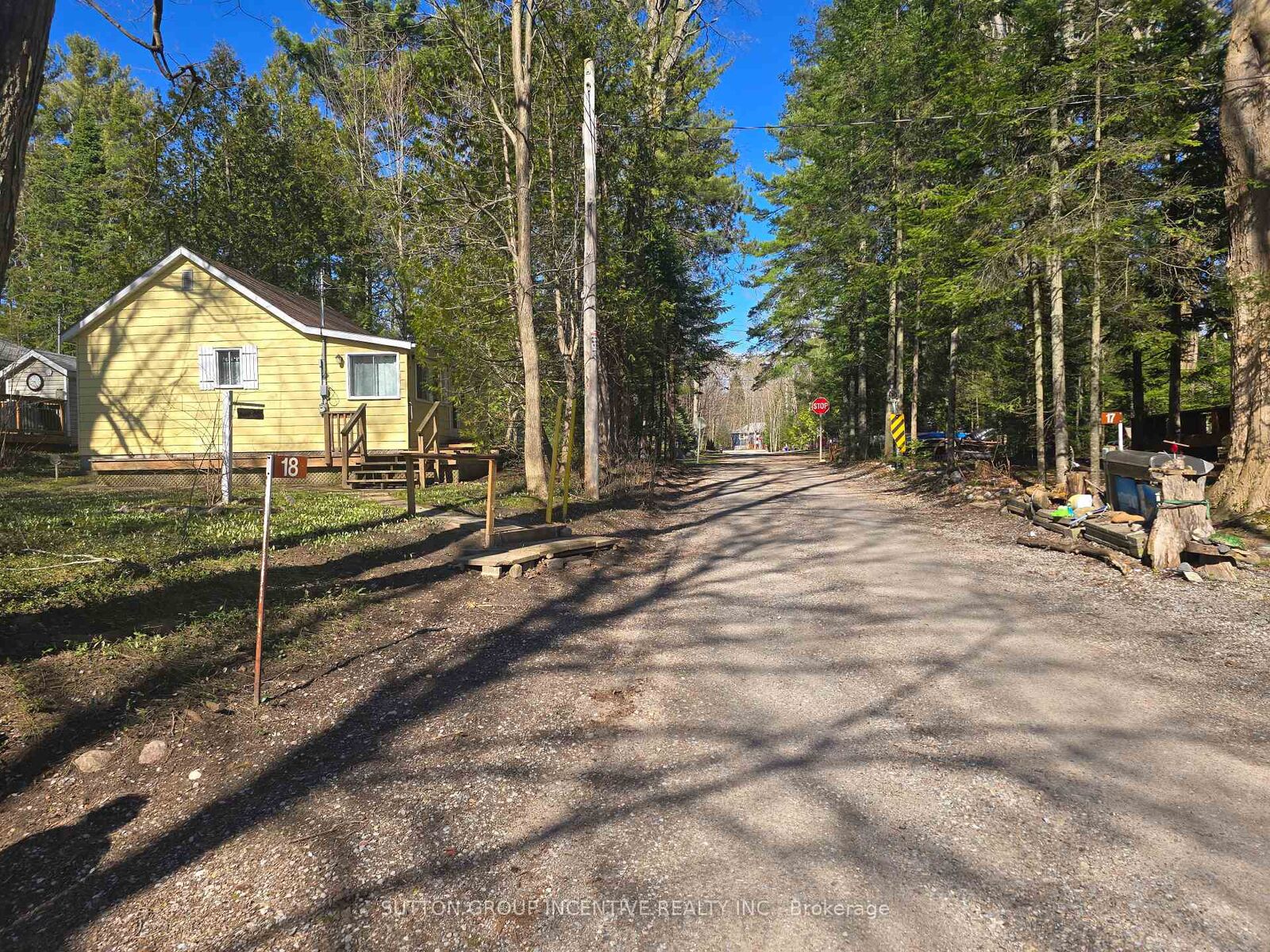 Property Photo:  18 Harras Avenue  ON L0L 2J0 