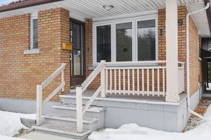 Property Photo:  1299 Evans Boulevard  ON K1H 7T8 