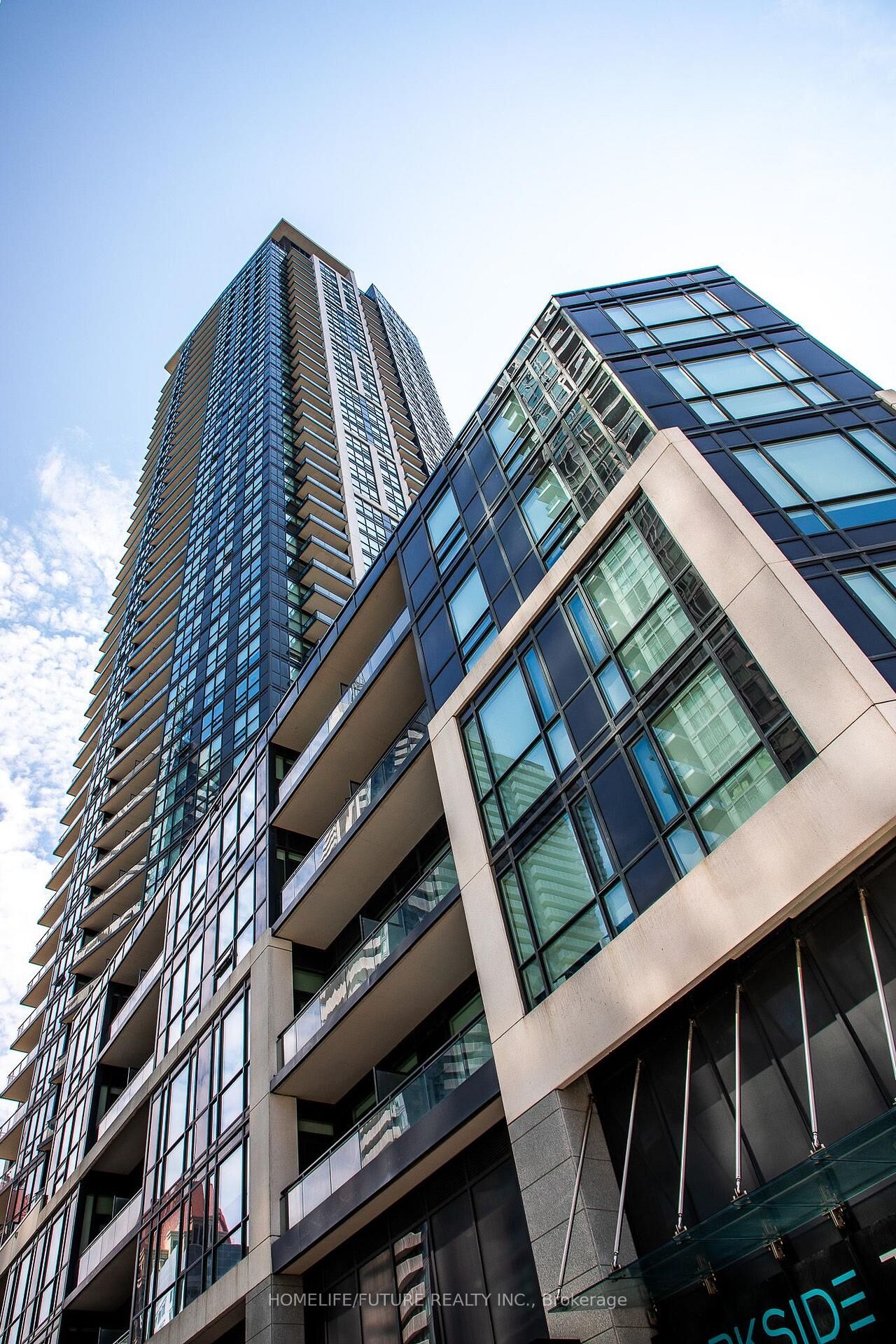 Property Photo:  510 Curran Place 3506  ON L5B 0J8 