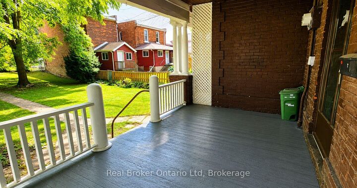 Photo de la propriété:  1154 4th Avenue E 1  ON N4K 2P4 