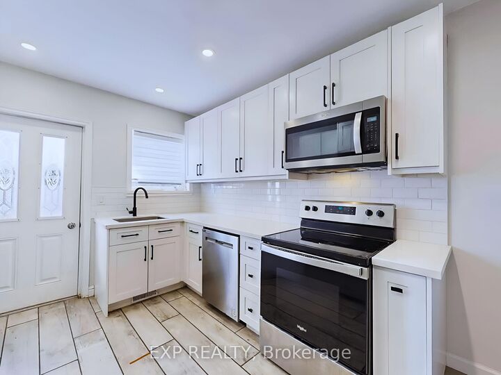 Property Photo:  200 Waterloo Avenue Main  ON N1H 3J5 