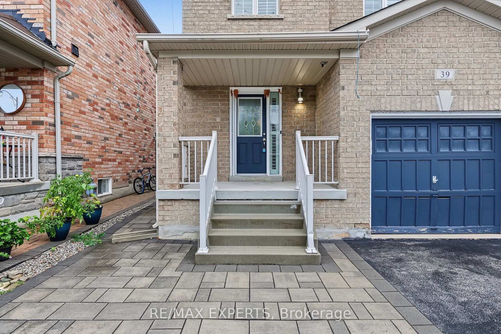 Property Photo:  39 Naylor Drive  ON L3Z 0K1 