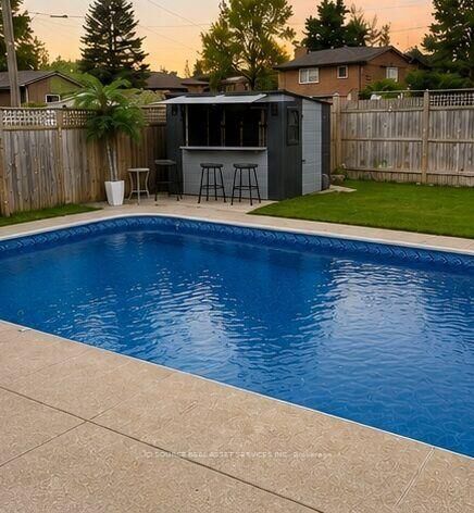 Property Photo:  10 McDonagh Drive  ON K9V 5B1 