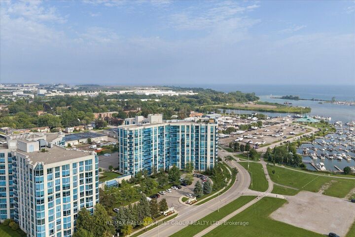 Property Photo:  340 Watson Street 312  ON L1N 9G2 