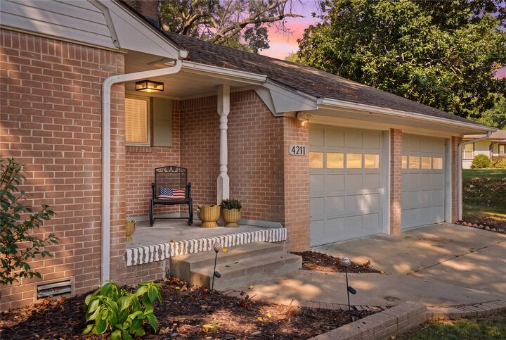 Property Photo: 4211 Robertson Boulevard OK 74401
