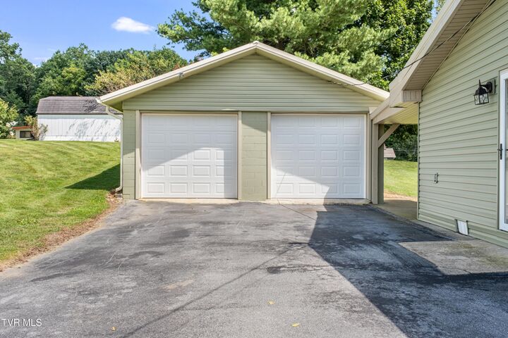 Property Photo:  325 Marcella Drive  TN 37818 