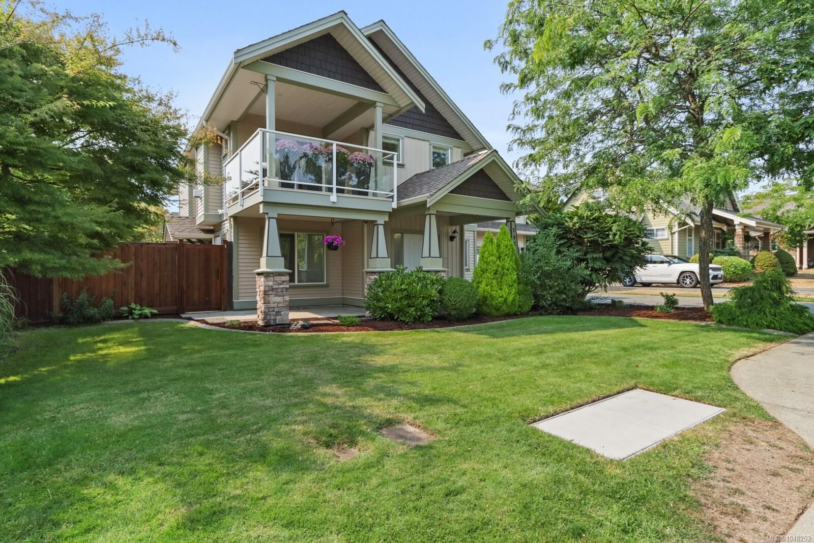 Property Photo:  595 Sarum Rise Way  BC V9R 7E5 