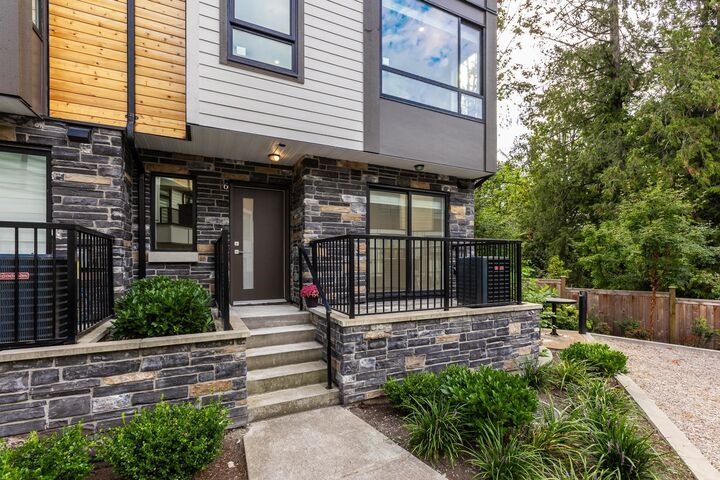 Property Photo:  20559 86 Avenue 6  BC V2Y 3V1 