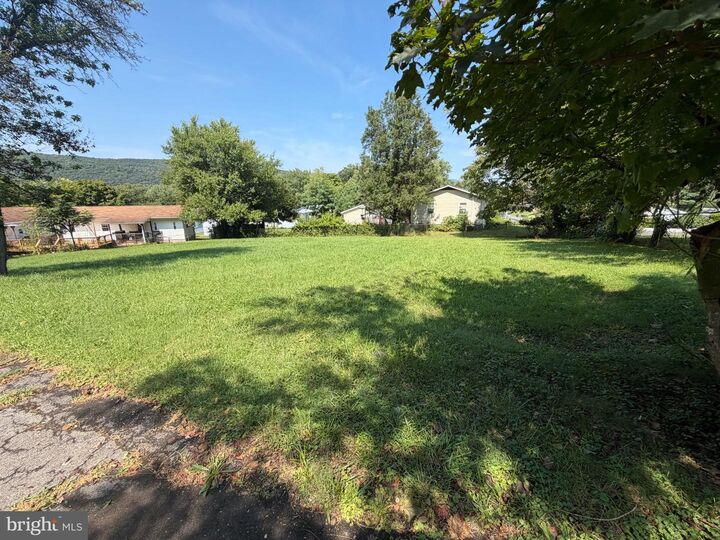 Property Photo:  146 S Pennsylvania Street  WV 26753 
