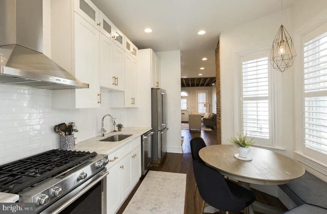Property Photo:  218 W Chestnut Street  PA 17603 