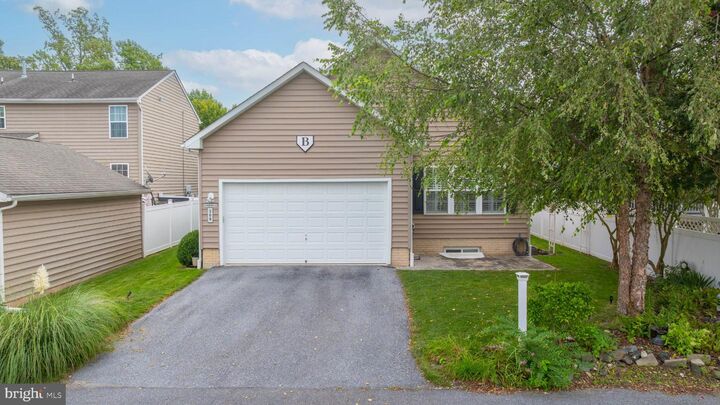 Property Photo:  309 Summer Walk Boulevard  DE 19968 