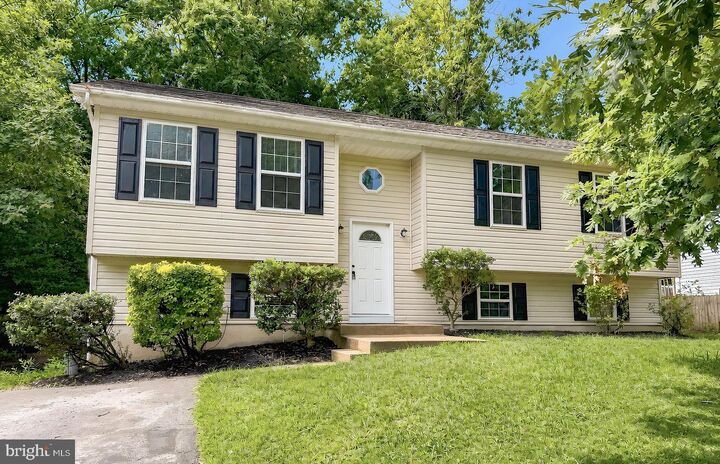 Property Photo: 673 Running Fox Road MD 20657