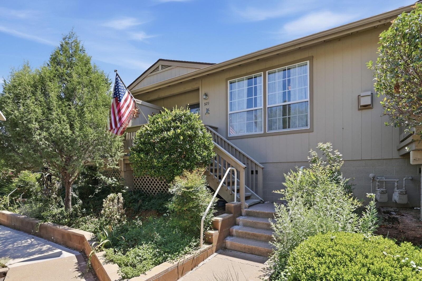 Property Photo: 929 W Madera Lane AZ 85541