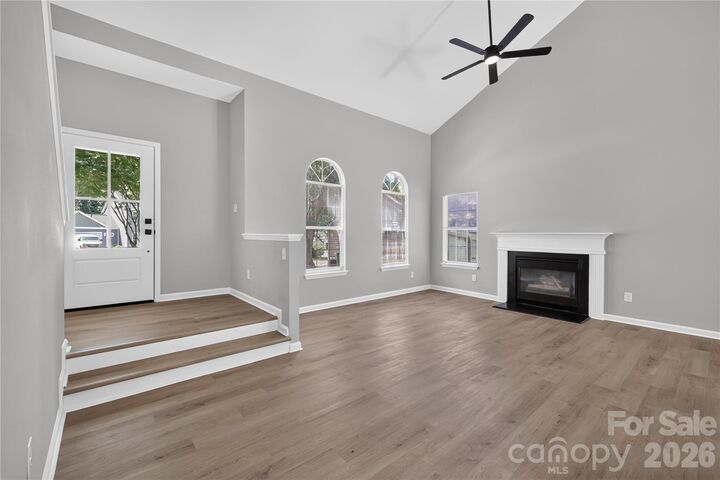 Property Photo:  702 Foxborough Road  NC 28213 