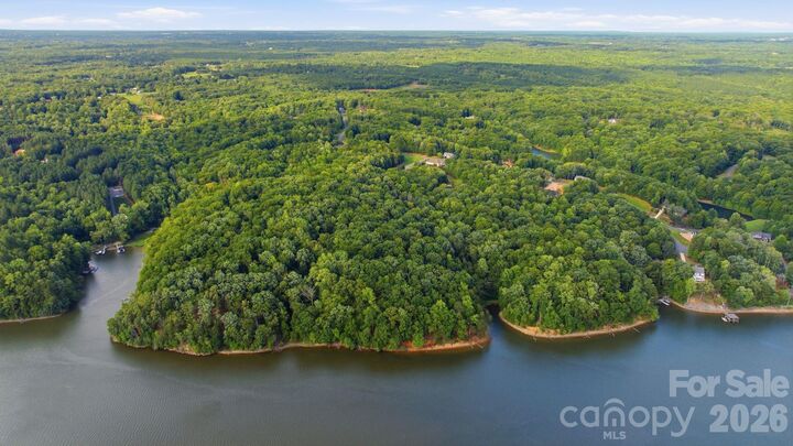 Property Photo:  196 Windingwood View Lane 2  NC 28677 