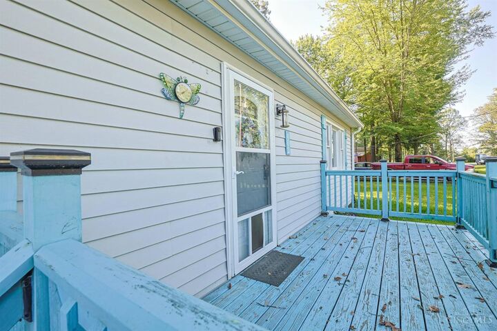 Property Photo: 402 Blackfoot Trail IN 47240
