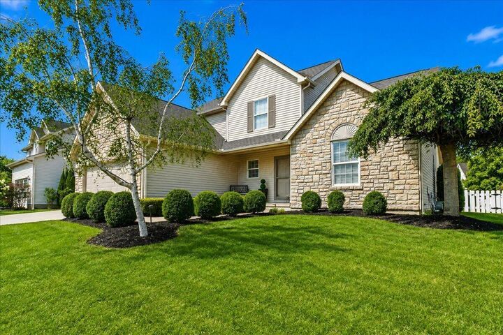 Property Photo: 6816 Shadow Drive OH 43081