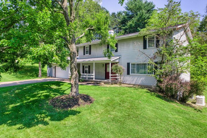 Property Photo:  1262 Berwyn Lane  OH 43055 