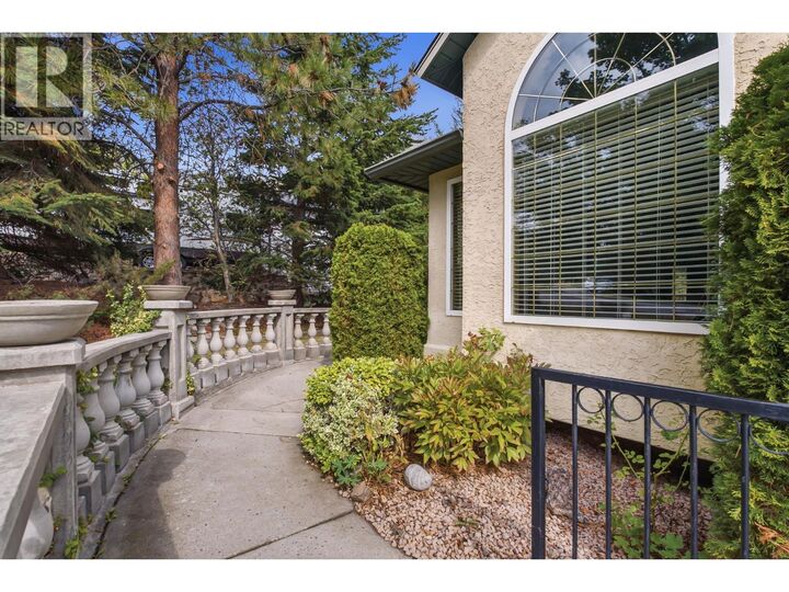 Property Photo: 2374 Shannon Woods Drive BC V4T 2M1