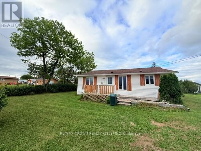 Property Photo:  120 Government Road Opasatika  ON P0L 1Z0 