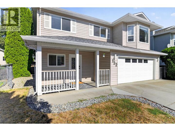 Property Photo:  122 Wyndham Crescent  BC V1V 1Z2 