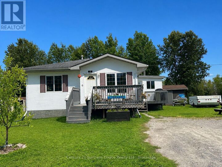 Property Photo:  6 Oak Street  ON P0V 1T0 