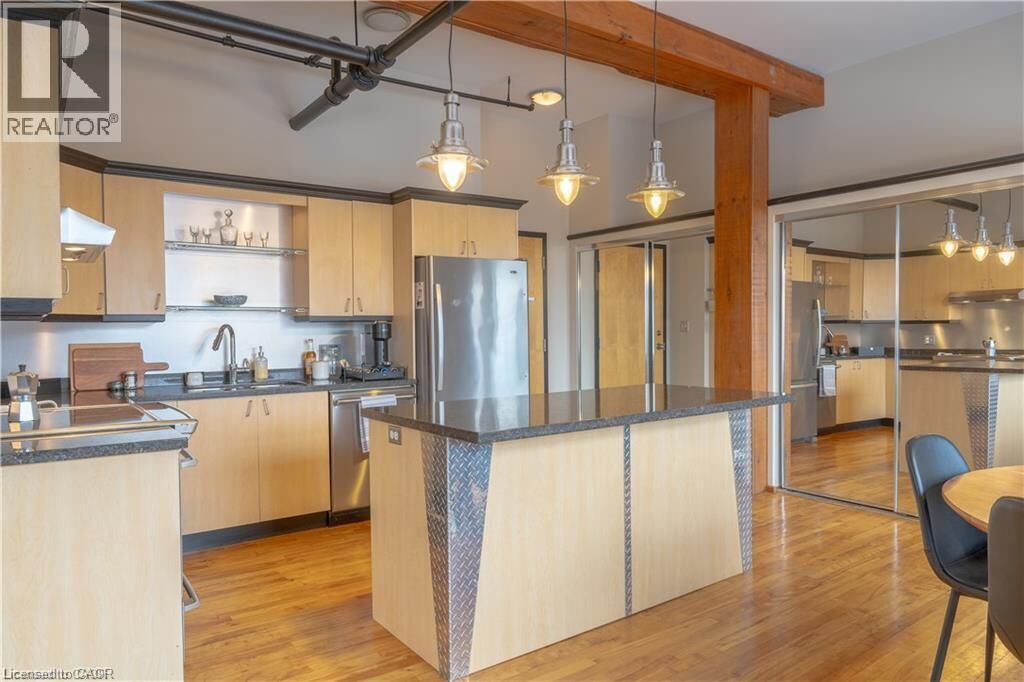 Property Photo:  36 Margaret Street 41  ON L8P 4C8 