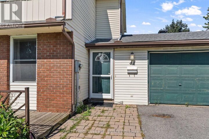 Property Photo: 41 Winchester Drive ON K2L 2C8