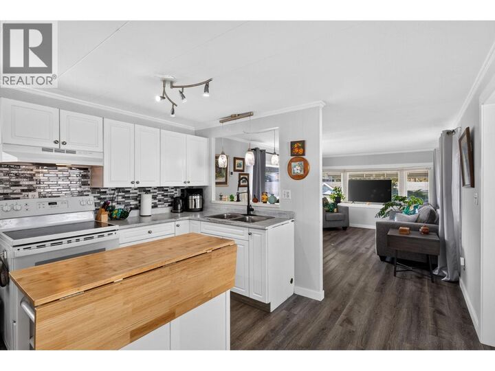 Property Photo:  12022 Pretty Road 15  BC V4V 1H1 