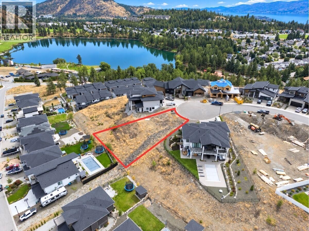 Property Photo:  2500 Pinnacle Ridge Drive  BC V4T 0G4 