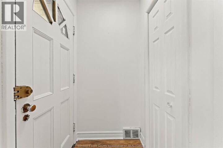 Property Photo:  1905 Norfolk Street  ON N9E 1H6 