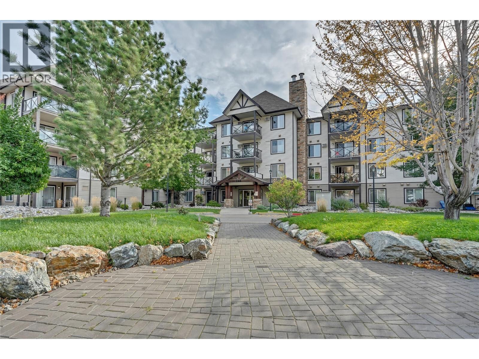 Property Photo:  246 Hastings Avenue 216  BC V2A 2V6 