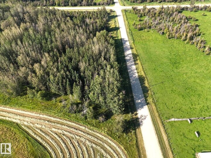Property Photo:  Rrd 73 Twp 522  AB T0E 0S0 