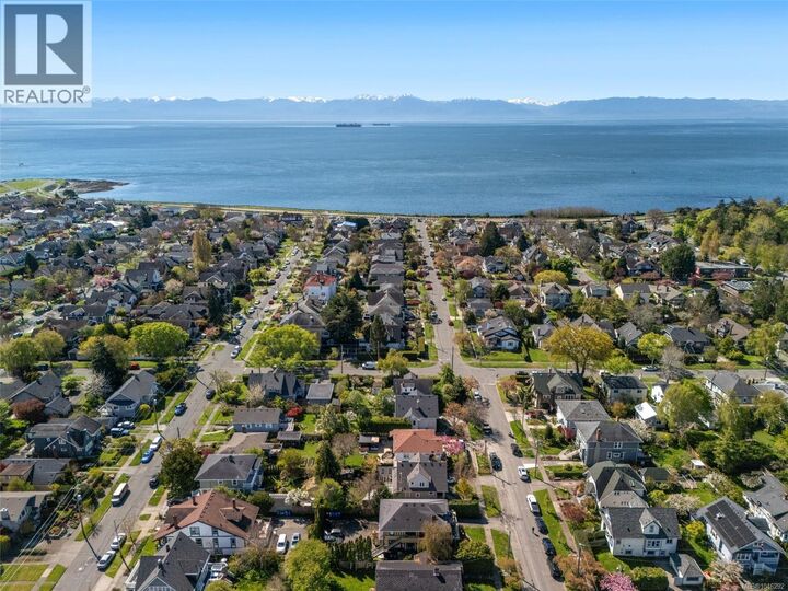 Property Photo: 123 Cambridge Street BC V8V 4B1