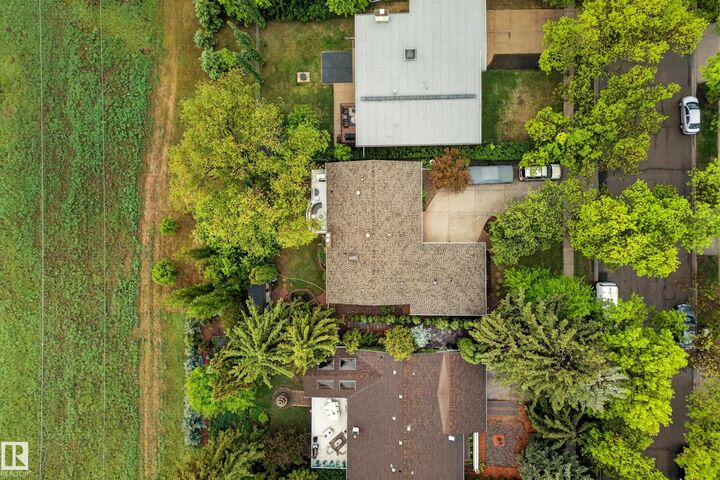 Property Photo:  78 Goodridge Drive  AB T8N 2B2 