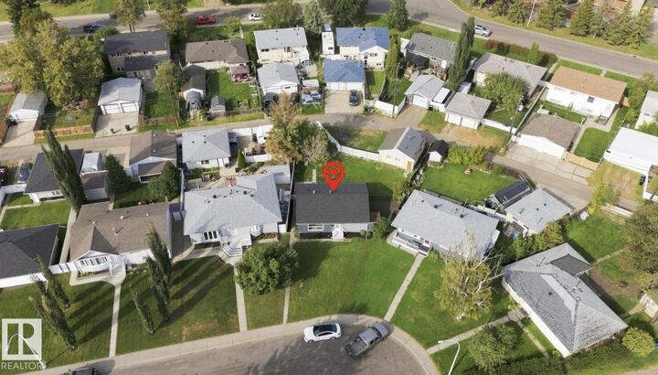 Property Photo: 15812 110A Avenue NW AB T5P 1H7