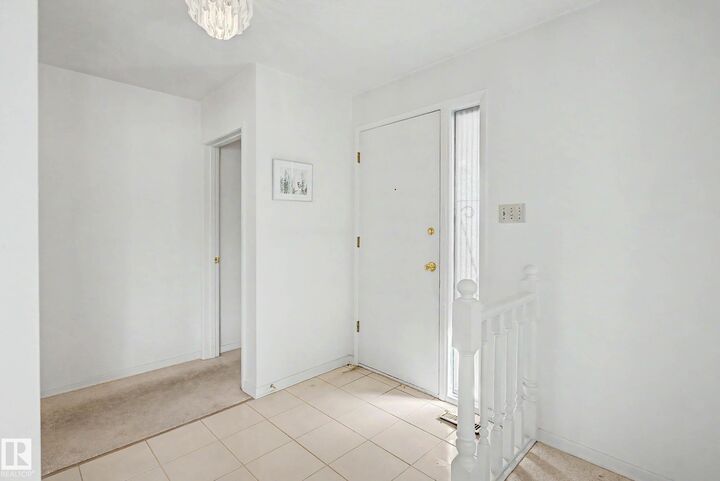 Property Photo:  6720 95 Avenue NW  AB T6B 1A8 