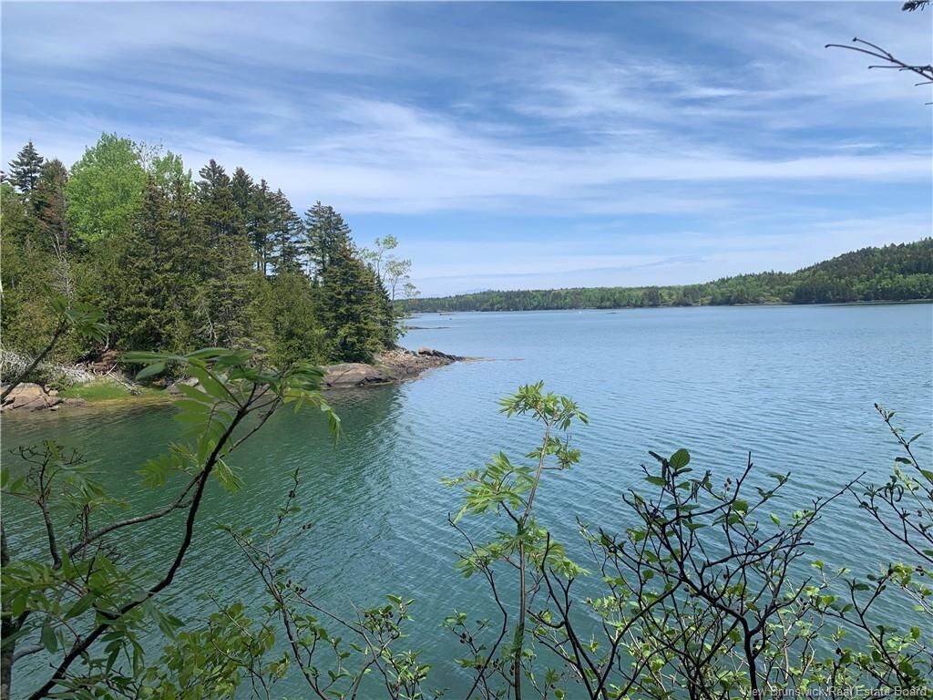 Property Photo:  85-158 Harbour Heights Drive  NB E5E 1Z5 