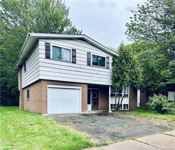 Property Photo: 69 Chandler Crescent NB E1E 3W6