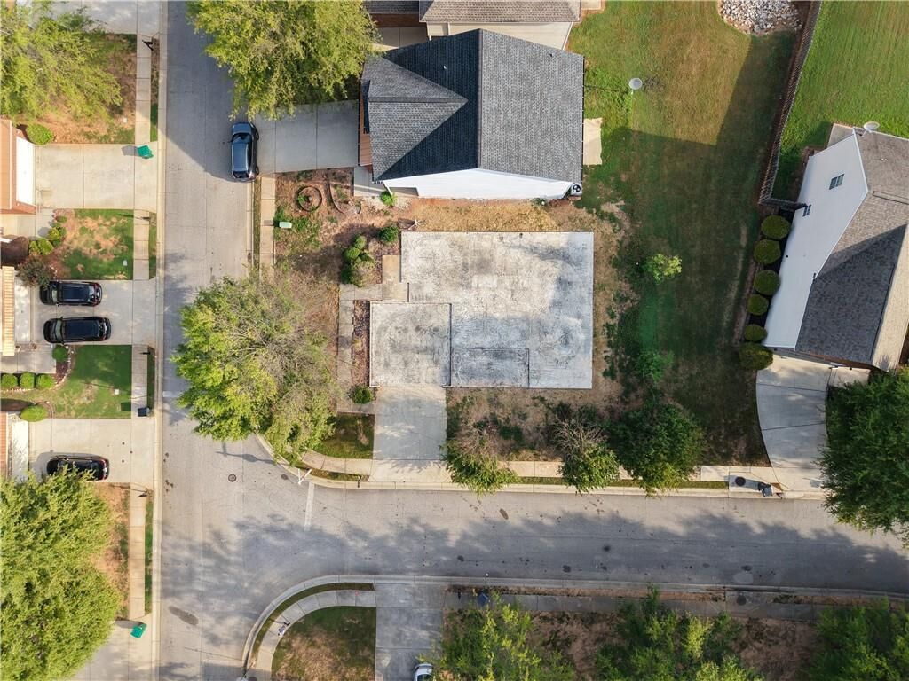 Property Photo:  140 Whimsical Court  GA 30248 