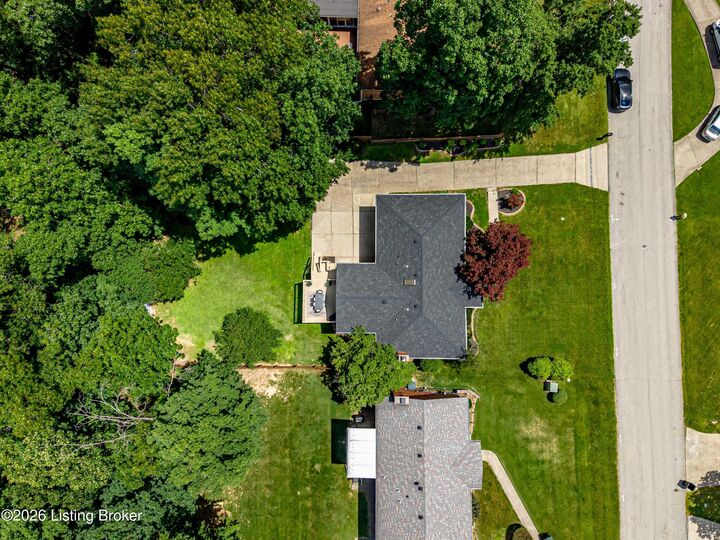 Property Photo:  9107 Split Rail Dr  KY 40272 