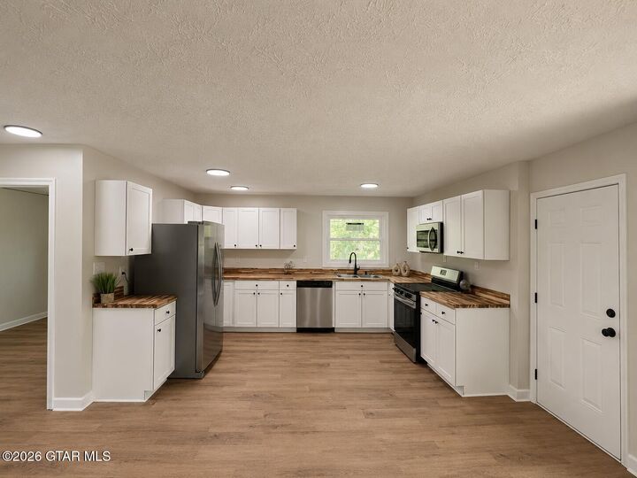 Property Photo:  10007 Speed Bottom Road  MS 39773 