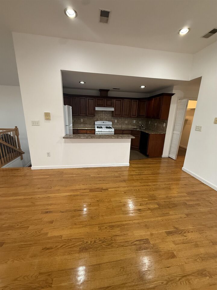 Property Photo:  75 Columbia Ave 2  NJ 07307 