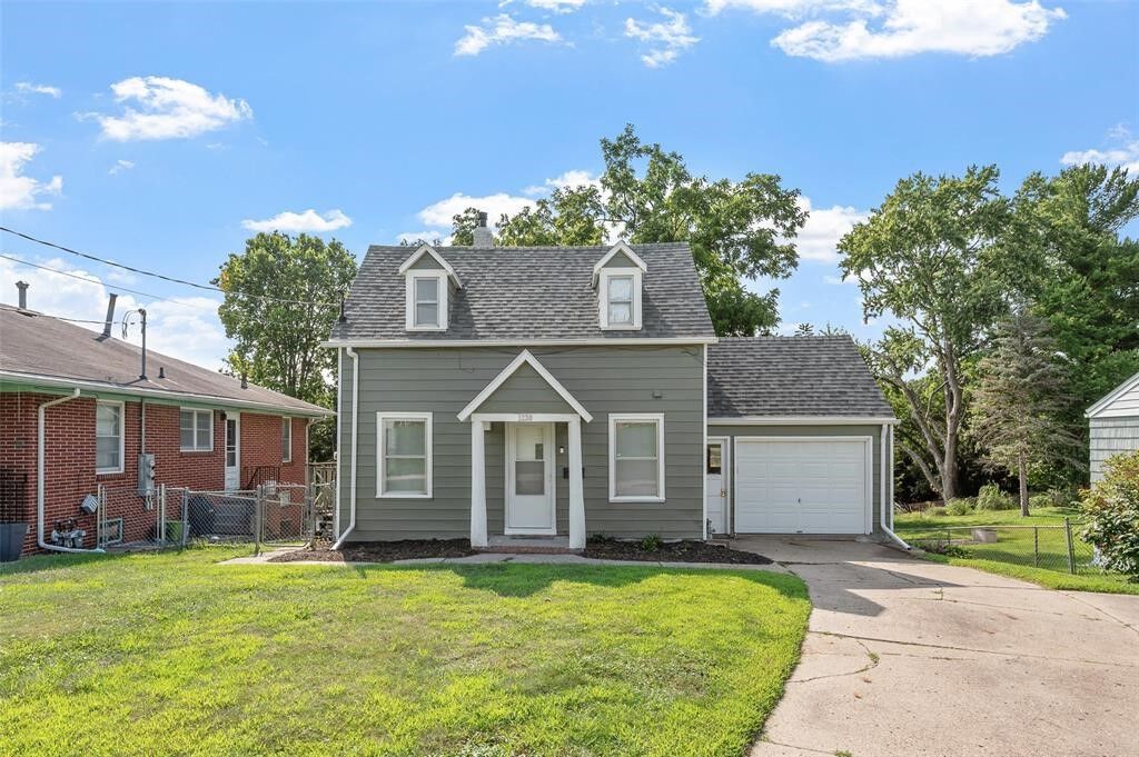 Property Photo:  1230 60th Street  IA 50311 