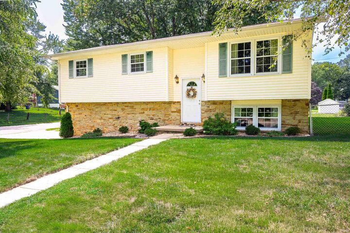 Property Photo:  3252 S Yonkers Street  IN 47403 
